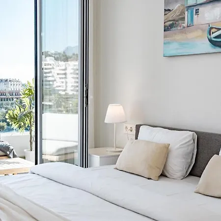 Jg- Modern In Nueva Andalucia Apartment