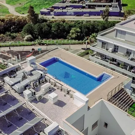 Jg- Modern In Nueva Andalucia Lejlighed *